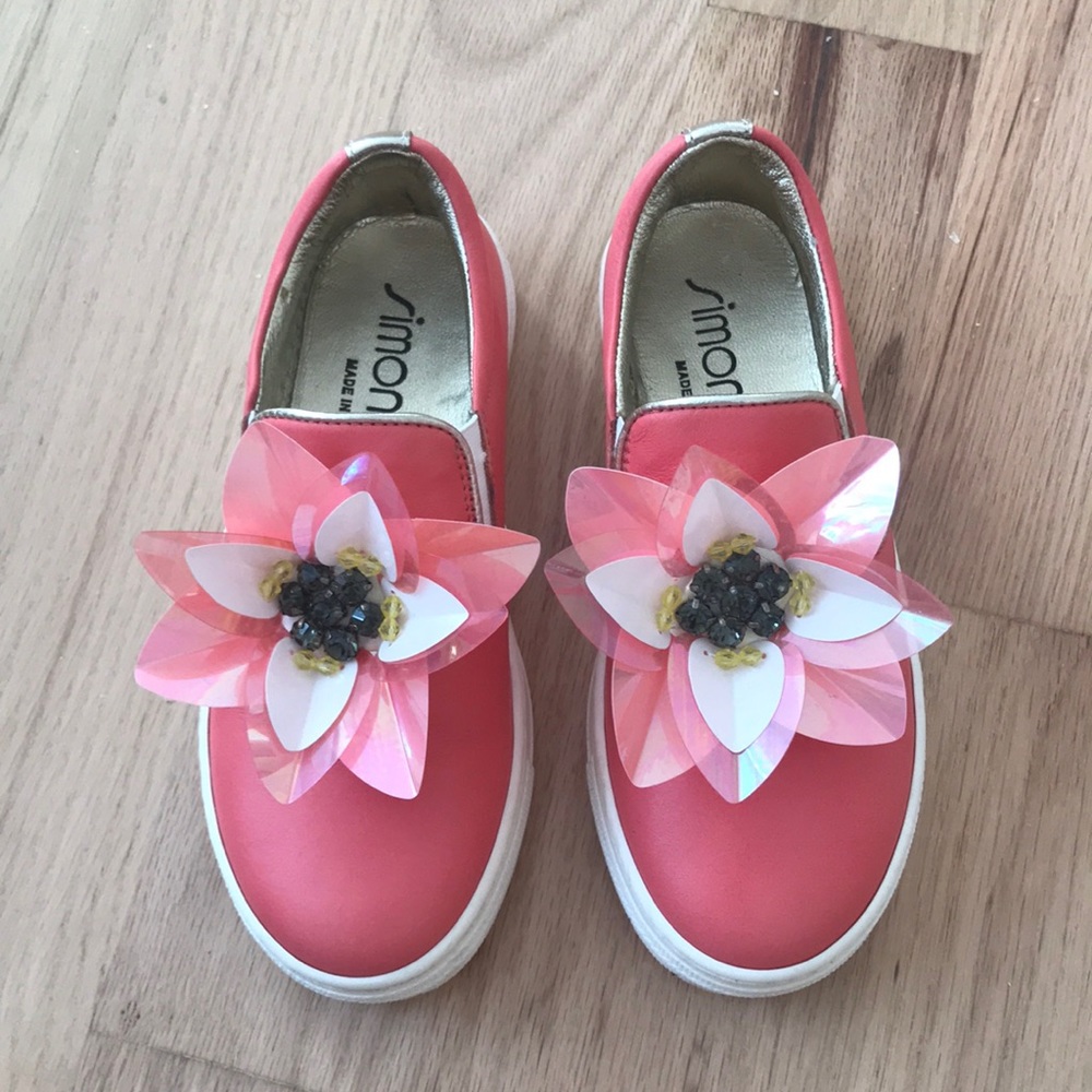 Stunning girls shoes